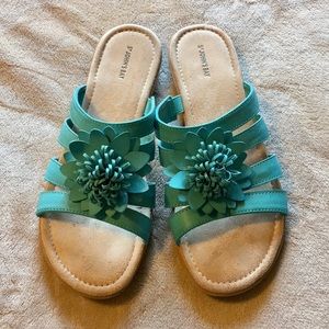 Like New! Slip-on Sandals